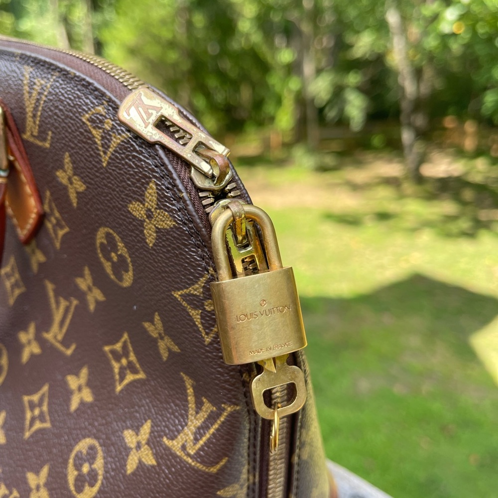 👜 Louis Vuitton Alma Satchel 👜 - Picture 6 of 16